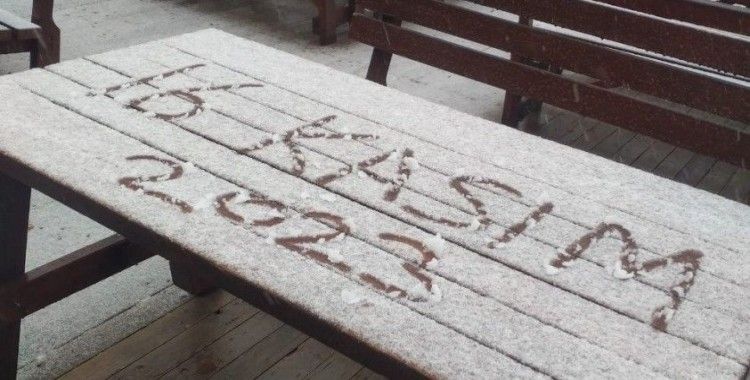 Uludağ’a senenin ilk karı yağdı
