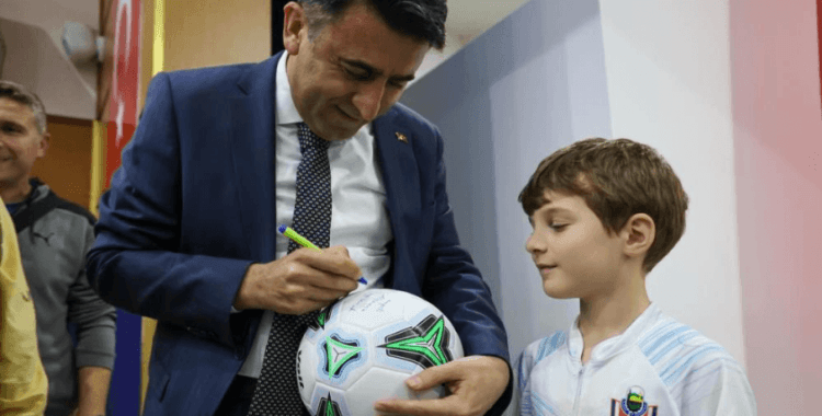 Ödül alamayan yarışmacıya destek hediyesi