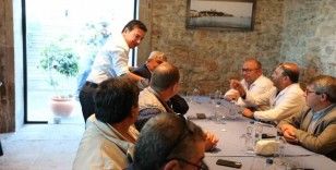 Başkan Aras, muhtarlarla bir araya geldi
