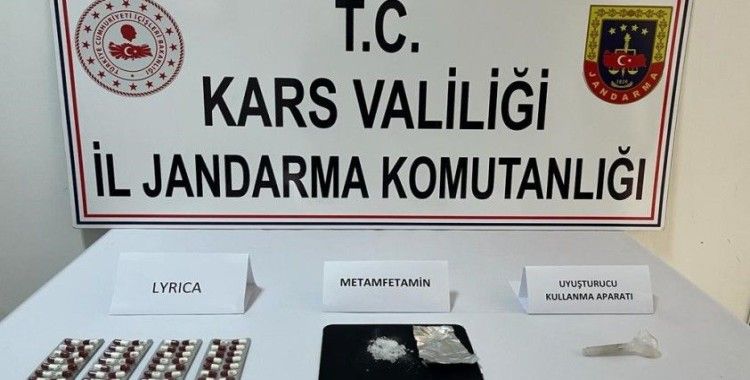 Kars’ta jandarma uyuşturucu tacirlerine göz açtırmıyor