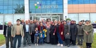 Doğalgaza kavuşamayan mahalleli Enerya önünde eylem yaptı
