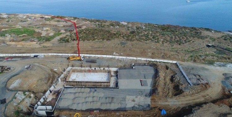 Akçaabat Yarı Olimpik Kapalı Yüzme Havuzu inşaatı hızla yükseliyor
