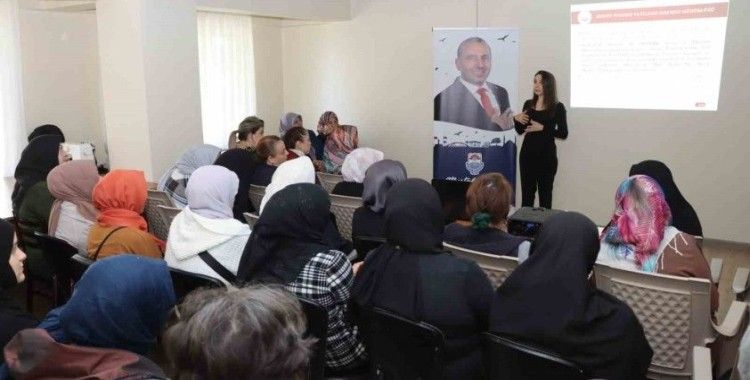 Yalova Belediyesi’nden şiddetle mücadele semineri

