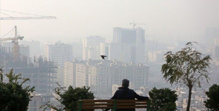 İran'ın Meşhed kentinde hava kirliliği nedeniyle uzaktan eğitim kararı alındı