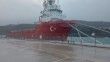 Karadeniz’de petrol araması yapan 2 gemi de Amasra Limanı’na sığındı
