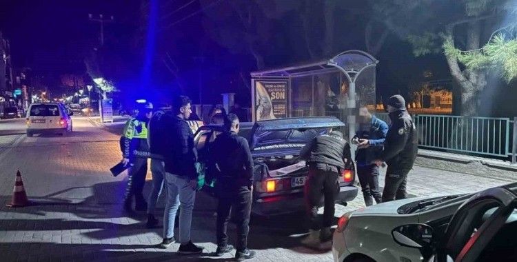 Kuralları ihlal eden 160 araç sürücüsüne 344 bin TL para cezası
