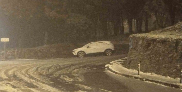 İstanbul’da beklenen kar yağışı başladı
