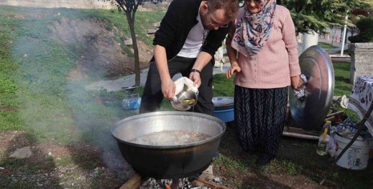 Ünlü Şef tarihi kentte Konuralp pilavı yaptı
