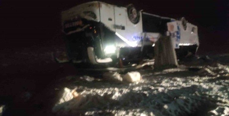 Bingöl’de 2 ayrı otobüs kazası: 22 yaralı
