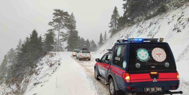 Kardüz Yaylası’nda mahsur kalan 17 kişi ekipler tarafından kurtarıldı
