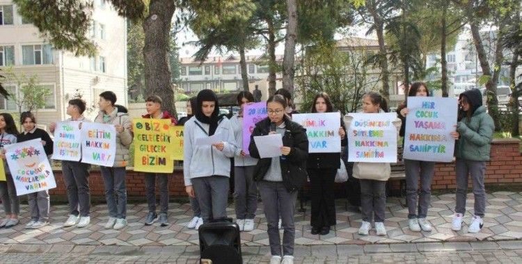 20 Kasım Dünya Çocuk Hakları Günü dolayısıyla Çocuk Hakları Bildirgesini okudular
