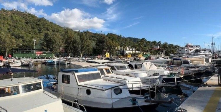 Marmaris’te denizciler fırtınaya hazırlandı
