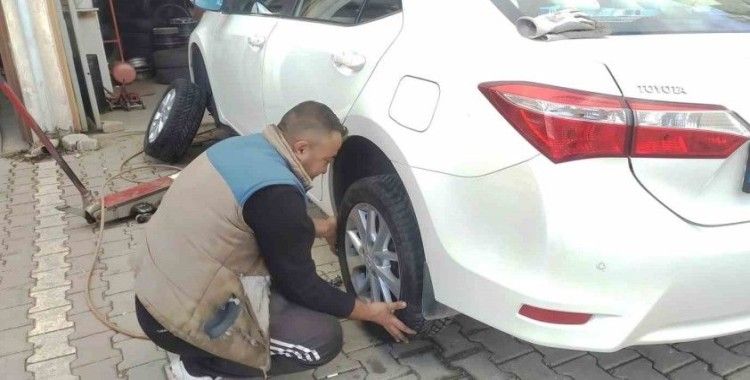 Lastikçilerde kış lastiği yoğunluğu
