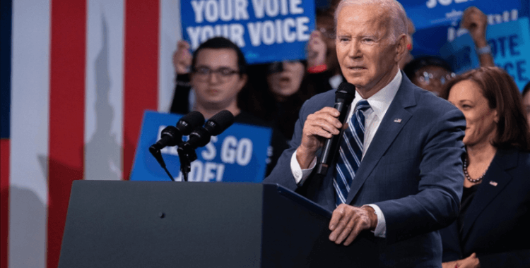 Anket: Biden'ın oyları, İsrail'in Gazze'ye saldırılarının başladığı 7 Ekim'den bu yana düşüyor