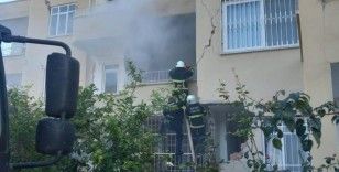 Hatay’ın Belen ilçesinde bir evin balkonu yandı

