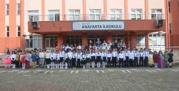 İlkokul öğrencileri, Filistinli çocuklar için etkinlik düzenledi
