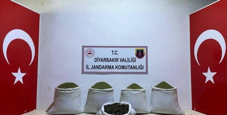 Diyarbakır'da 111 kilo esrar ele geçirildi
