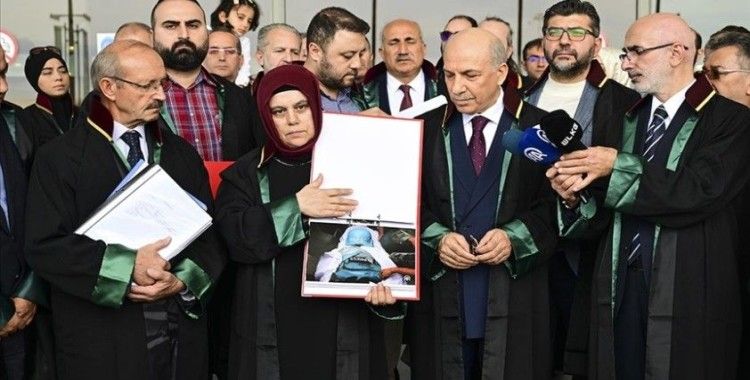 Hukukçular, İsrail'in Gazze'de savaş suçu işlediğine dair 3 klasörlük delille Lahey yolunda