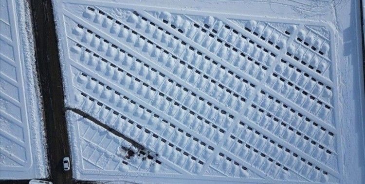 Erzurum'da mezar kazma işlemi kara kış gelmeden yapıldı