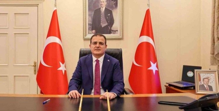 Vali Akbıyık’tan Öğretmenler Günü mesajı
