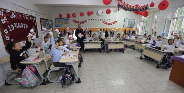 Başkan Sandal: "Bayraklı’nın çocukları hayvan sevgisiyle büyüyor"
