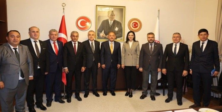 Başkan Kaya: “Bizim gündemimiz hizmet”
