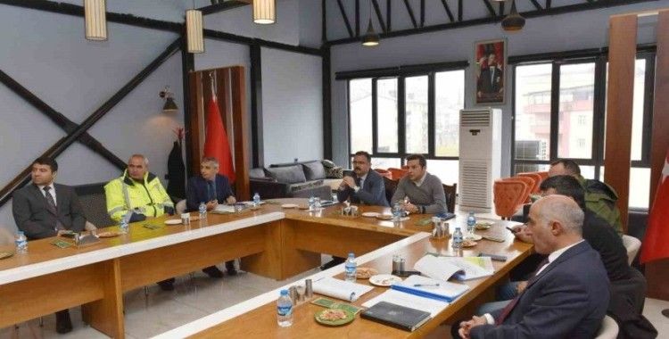 Şemdinli’de kar mücadele toplantısı yapıldı