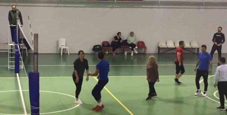 Osmaneli’de Öğretmenler Günü Voleybol Turnuvası
