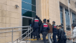 Çeşme'de jandarmanın operasyon: 5 göçmen kaçakçısı yakalandı