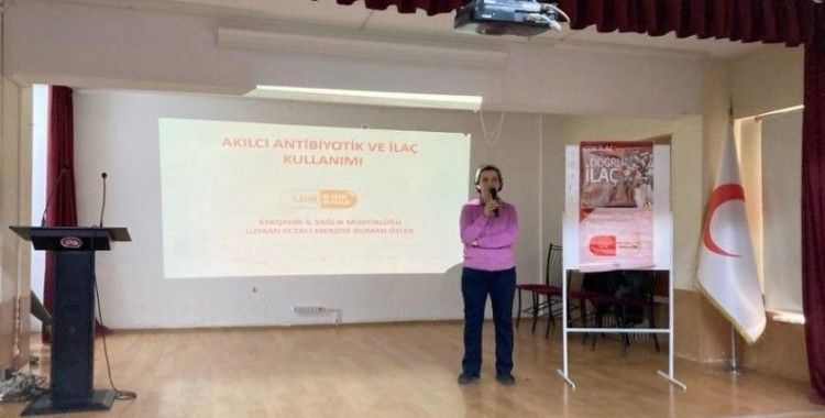 Eskişehir’de öğrencilere akıllı ilaç eğitimi verildi
