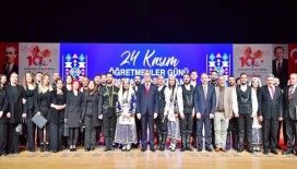 Diyarbakır’da 24 Kasım Öğretmenler Günü kutlandı
