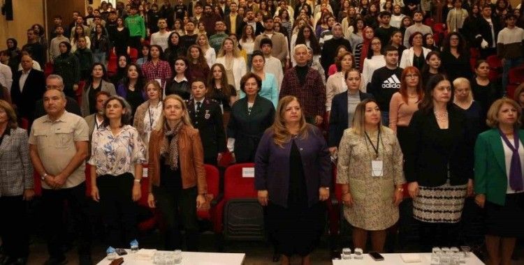 Akdeniz Üniversitesi’nde Cumhuriyet’in 100. yılında kadın hakları konuşuldu
