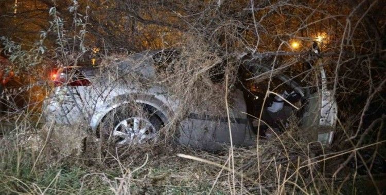 Kontrolden çıkan araç şarampole uçtu: 1 yaralı
