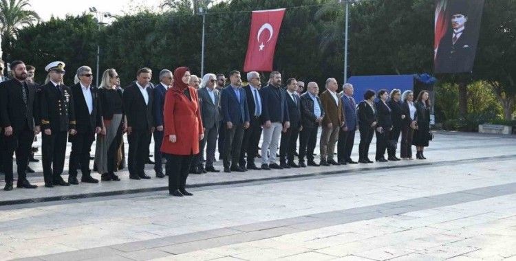 Kemer’de öğretmenler günü kutlandı
