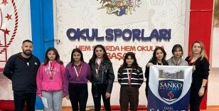 SANKO Okulları öğrencilerinin eskrim başarısı
