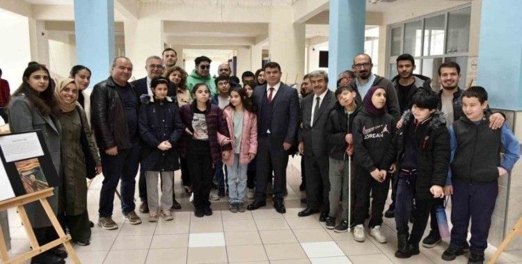 NEÜ’de görme engelli öğrenciler için Dokunsal Sanat Sergisi
