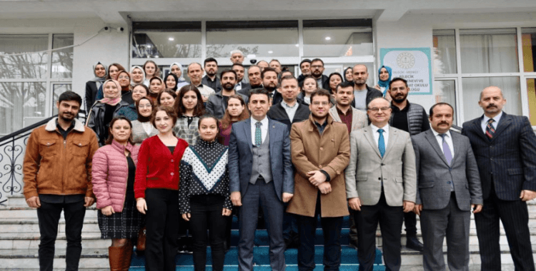 Düzenlenen seminerde renkli görüntüler