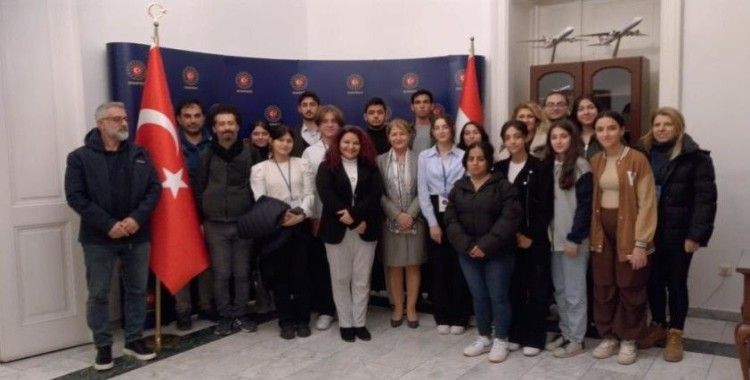 Diyarbakırlı lise öğrencileri Macaristan'da