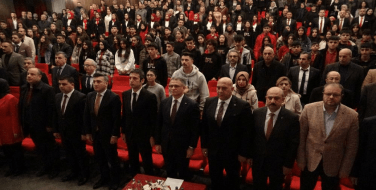 Van'da “24 Kasım Öğretmenler Günü” kutlandı