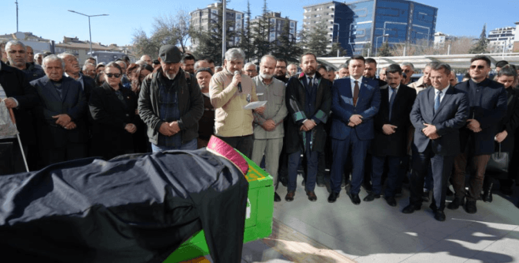 Niğde'de trafik kazasında ölen avukatın cenazesi defnedildi