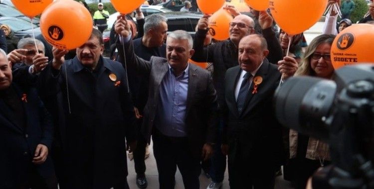 Malatya Park’ta ‘Kadına yönelik şiddetle uluslararası mücadele günü’ etkinliği
