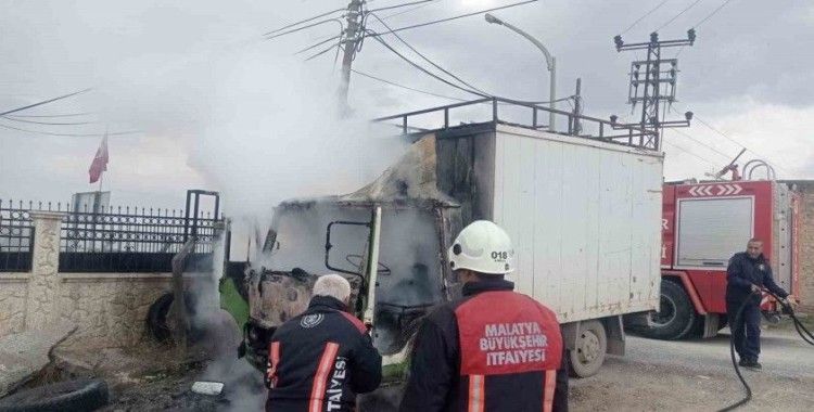 Park halindeki kanyon küle döndü
