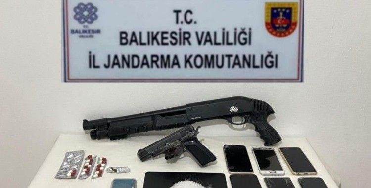 Balıkesir’de uyuşturucu operasyonu; 10 gözaltı