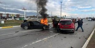 Erzincan’da zincirleme trafik kazası: 6 yaralı
