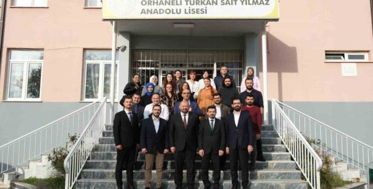 Orhaneli Belediye Başkanı Aykurt öğretmenleri unutmadı
