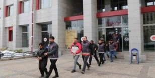 Aranan şahıslara yönelik operasyon
