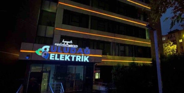 Faturalar, "kadına karşı şiddete dur" diyor
