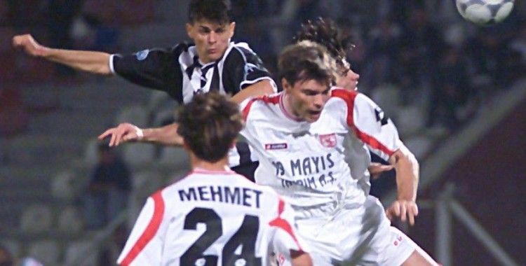 Samsunspor, Beşiktaş karşı 22 yıl sonra ilk peşinde
