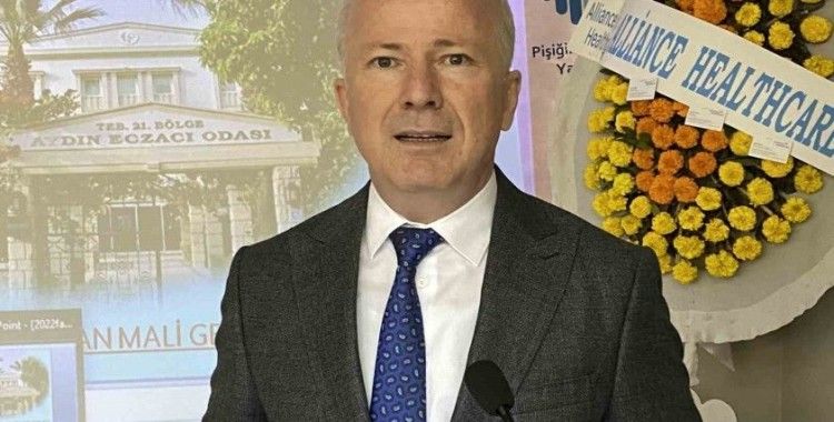 Karaarslan TEB yönetiminde yer alan Aydınlı eczacıları tebrik etti
