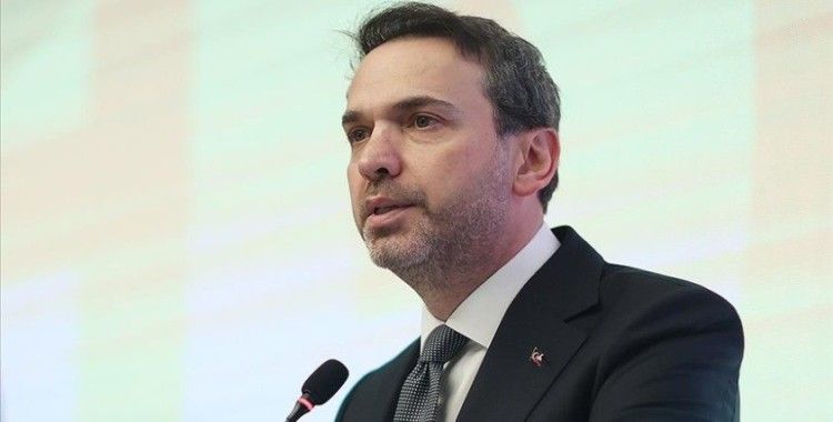 Bakan Bayraktar, kötü hava koşullarının neden olduğu elektrik arızalarının kısa sürede giderileceğini bildirdi
